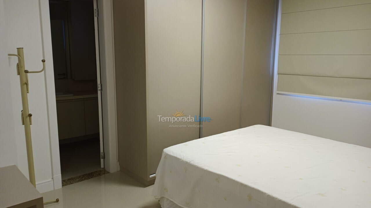 Apartment for vacation rental in Itapema (Meia Praia)