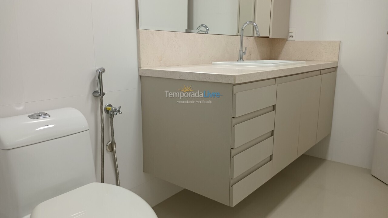 Apartment for vacation rental in Itapema (Meia Praia)