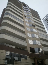 4 bedrooms, 2 suites overlooking the sea