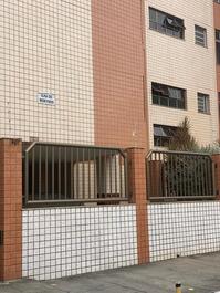 EXCELENTE APARTAMENTO 2 QUARTOS PROX. Á PRAIA DO FORTE