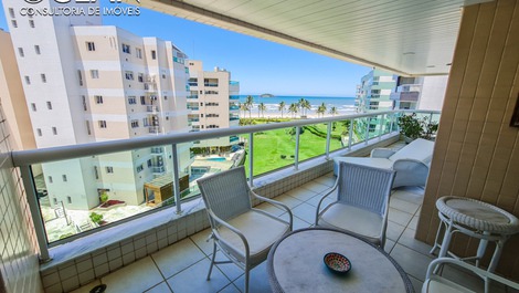 Amplio y frente al Mar Riviera, con 5 habitaciones 3 suites