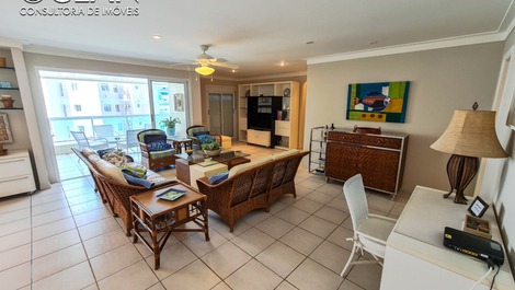 Amplio y frente al Mar Riviera, con 5 habitaciones 3 suites