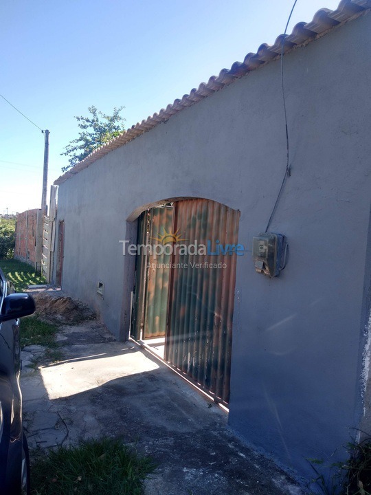 Casa para alquiler de vacaciones em Cabo Frio (Praia Dunas do Peró)