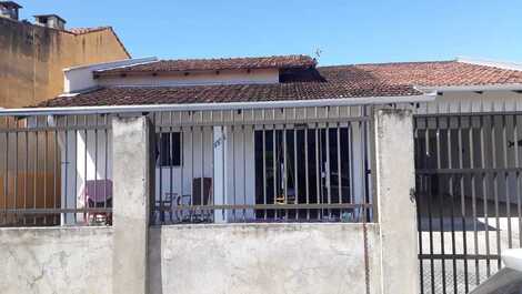 Casa para alquilar en São Francisco do Sul - Enseada