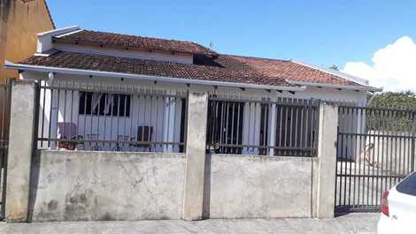 Great house containing 1 suite with Ac, 3 bedrooms, WI-FI, barbecue