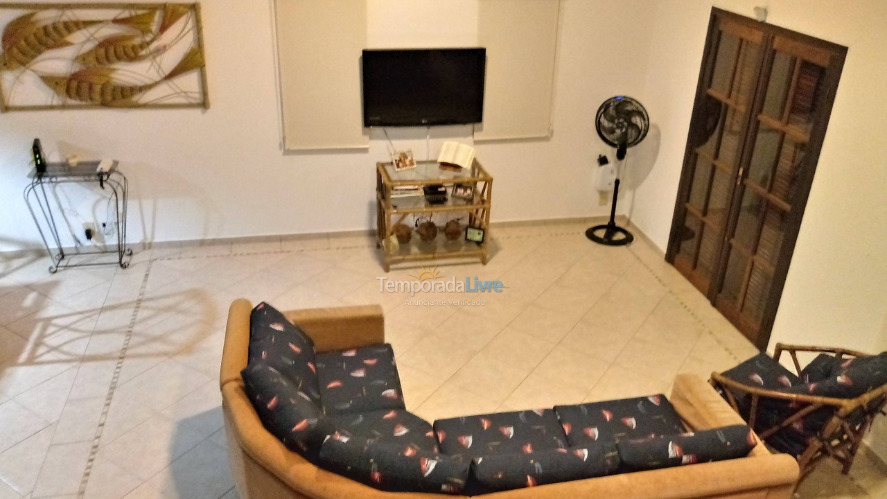 House for vacation rental in Caraguatatuba (Praia Capricórnio)