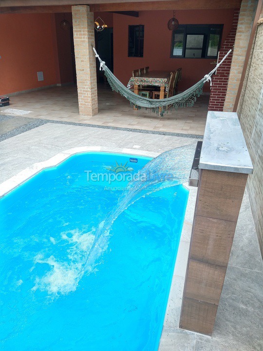 Casa para alquiler de vacaciones em Ubatuba (Pereque Mirim)