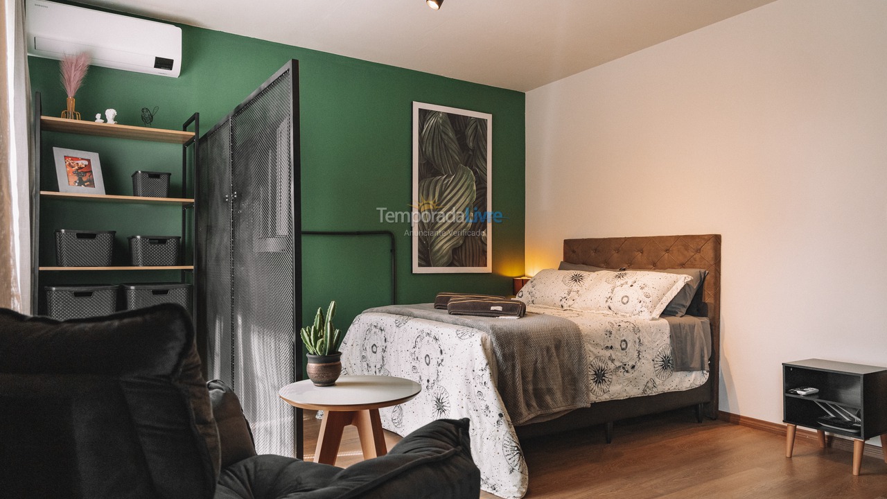 Apartamento para aluguel de temporada em Bento Gonçalves (Maria Goretti)