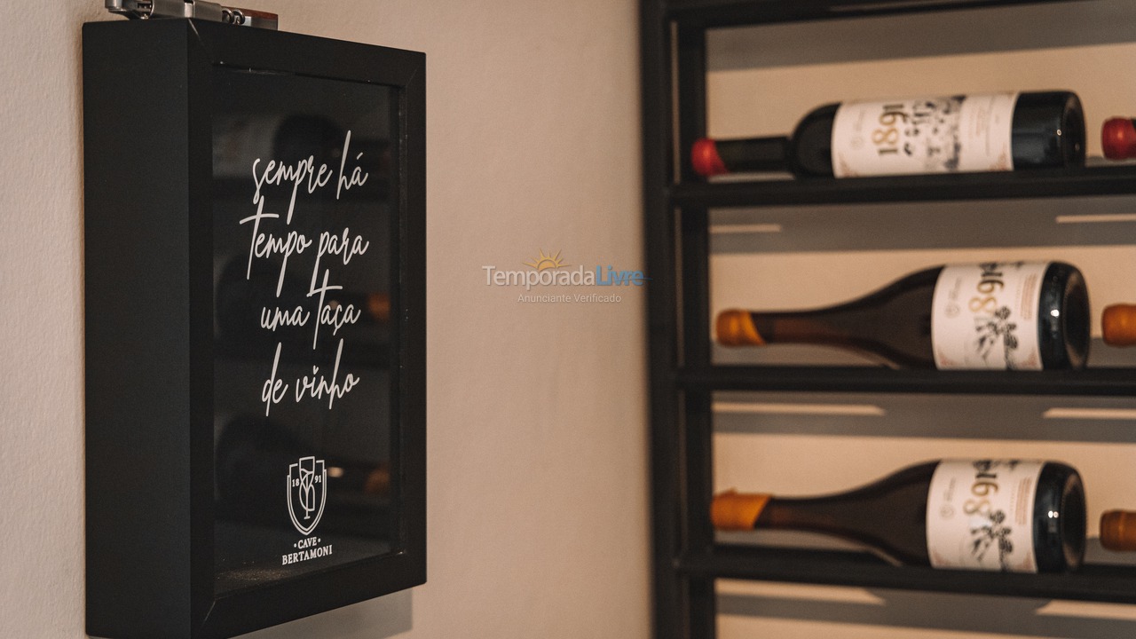 Apartamento para aluguel de temporada em Bento Gonçalves (Maria Goretti)