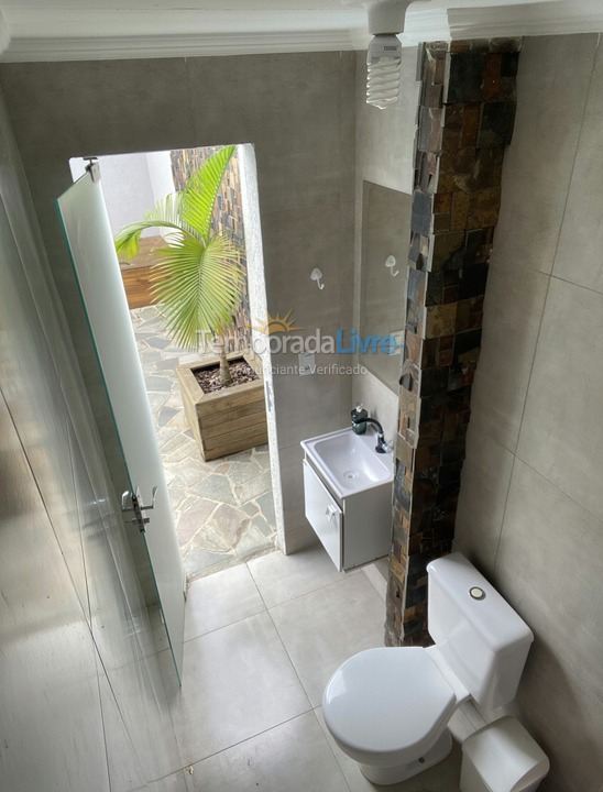 Casa para alquiler de vacaciones em Itapoá (Balneário Cambiju)