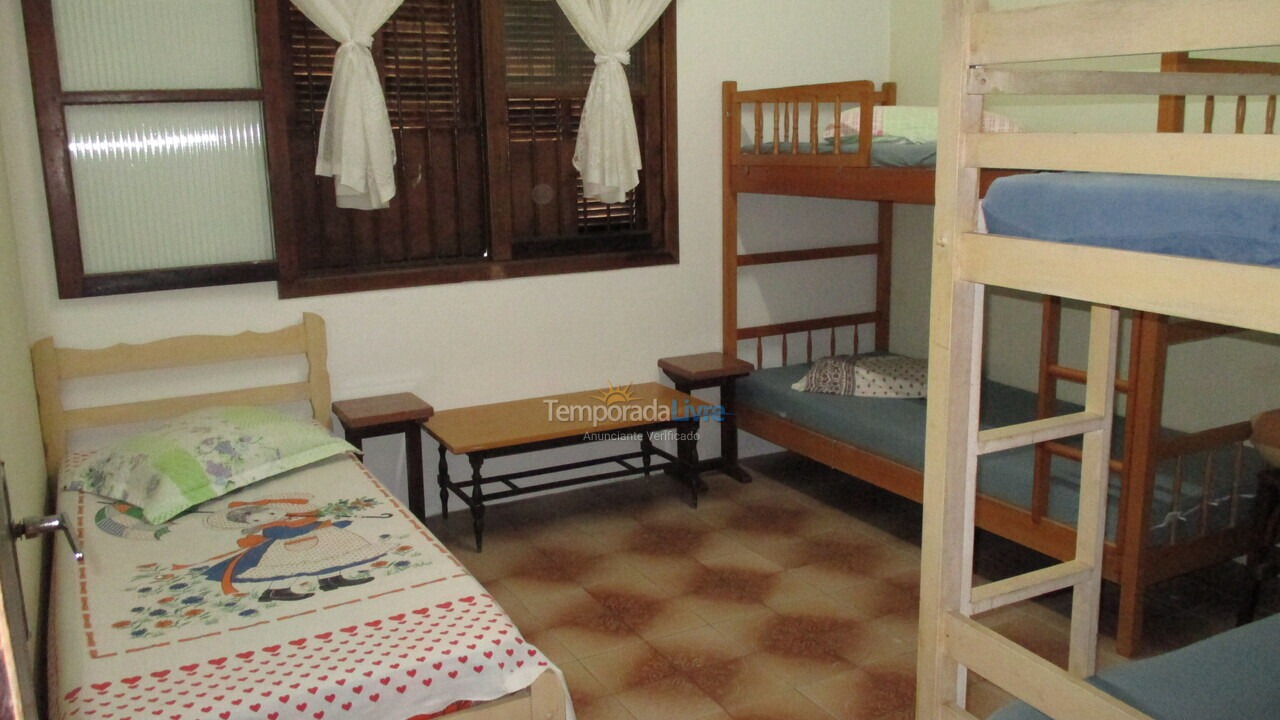 Granja para alquiler de vacaciones em Peruíbe (Ruinas do Abarebebê)