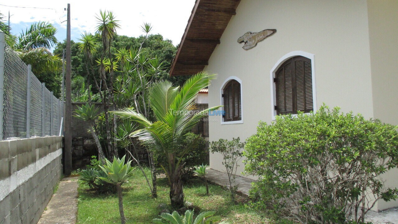 Granja para alquiler de vacaciones em Peruíbe (Ruinas do Abarebebê)