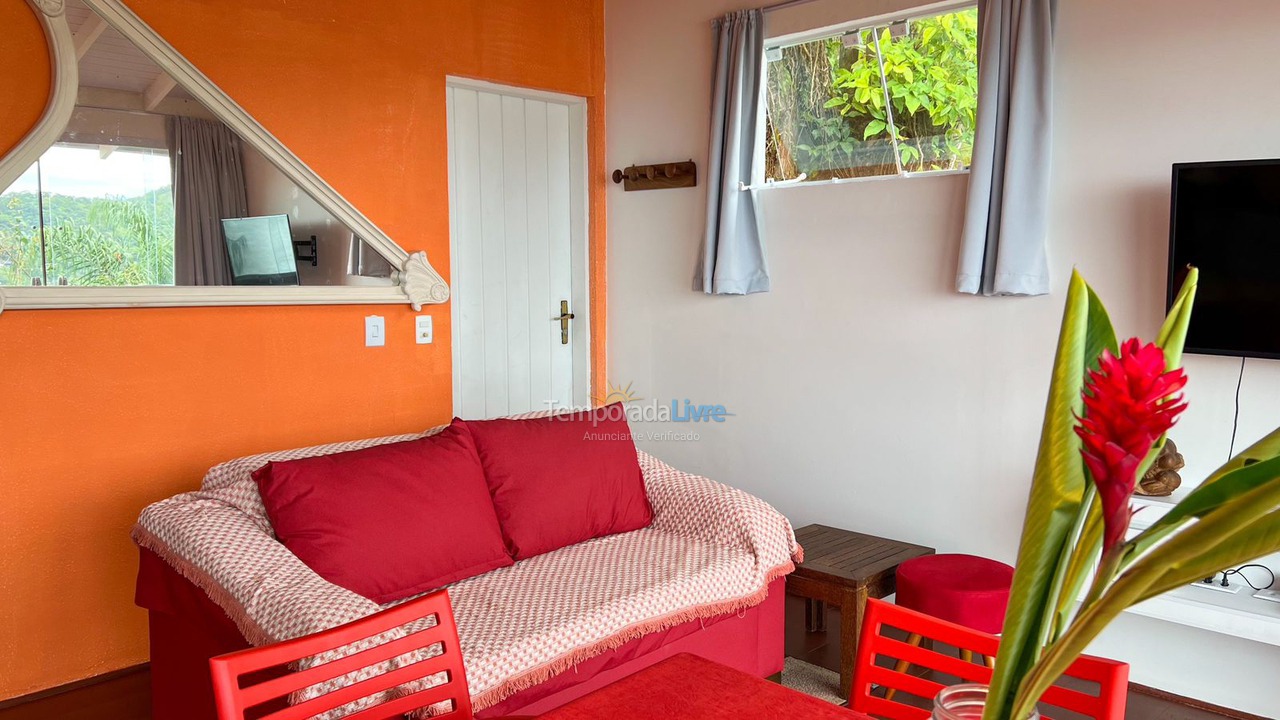 Casa para aluguel de temporada em São Sebastião (Barra do Sahy)