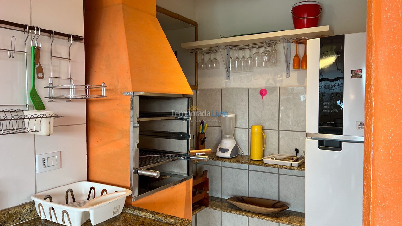 Casa para aluguel de temporada em São Sebastião (Barra do Sahy)