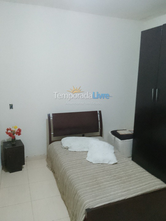 Granja para alquiler de vacaciones em Esmeraldas (Melo Viana)