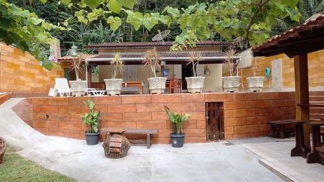 Este local,eu fiz com toco que encontrei abandonado e se tornou um lugar mágico 