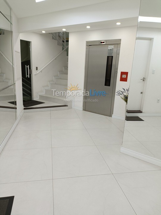 Apartamento para alquiler de vacaciones em Itapema (Meia Praia)