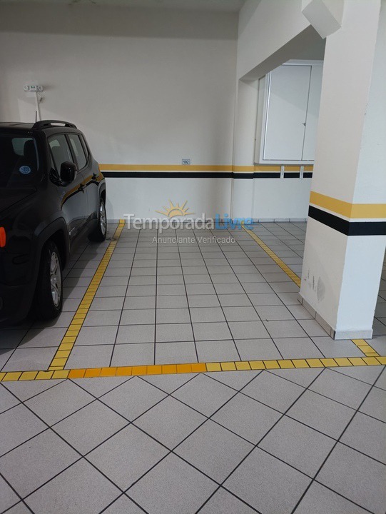 Apartamento para alquiler de vacaciones em Itapema (Meia Praia)