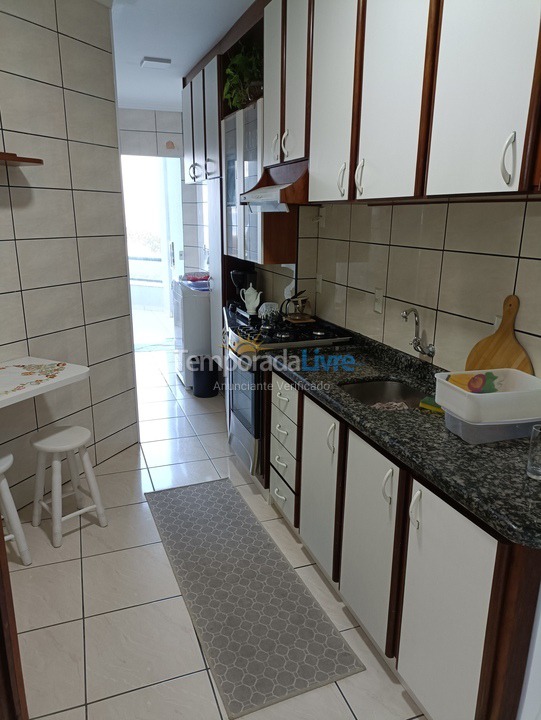 Apartamento para alquiler de vacaciones em Itapema (Meia Praia)