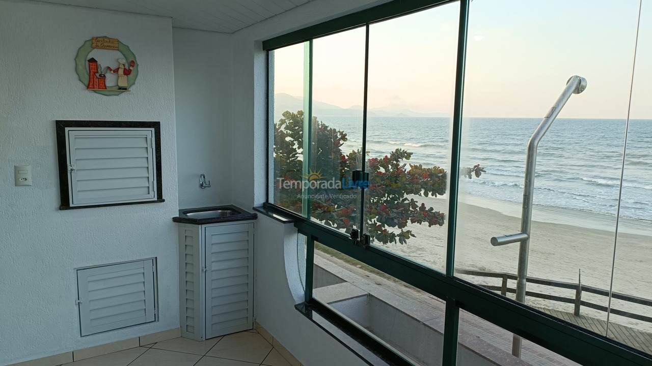 Apartamento para alquiler de vacaciones em Itapema (Meia Praia)