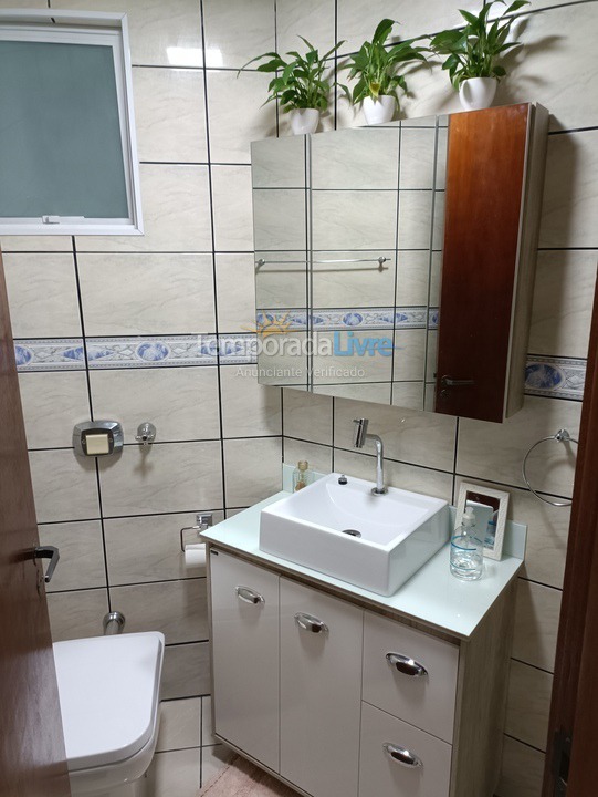 Apartamento para alquiler de vacaciones em Itapema (Meia Praia)