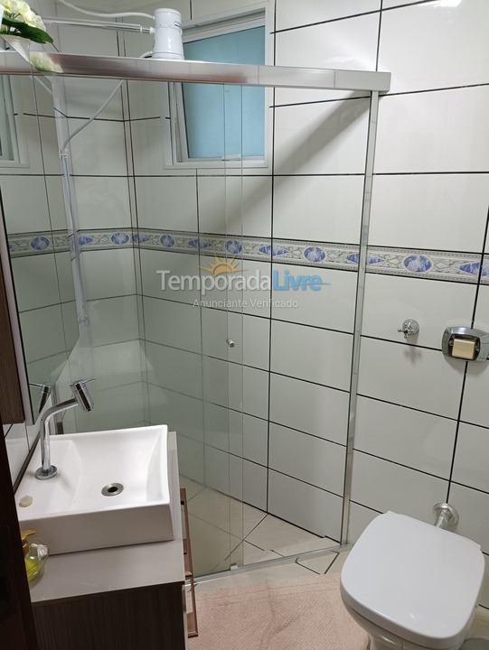 Apartamento para alquiler de vacaciones em Itapema (Meia Praia)