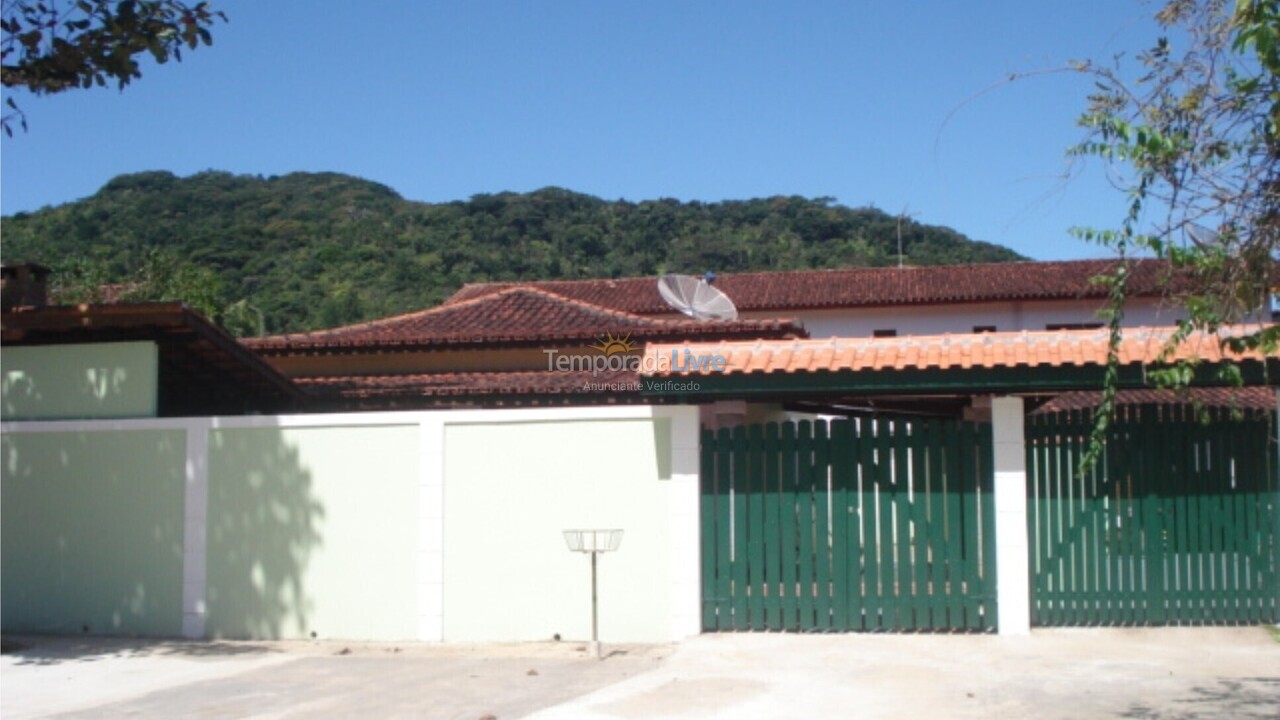 House for vacation rental in Ubatuba (Praia do Lázaro)