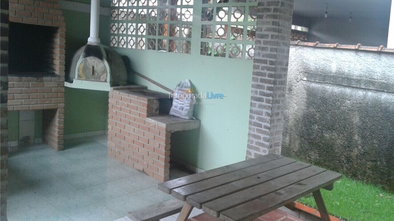 House for vacation rental in Ubatuba (Praia do Lázaro)