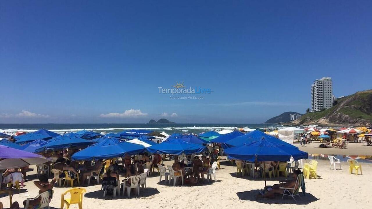 Apartment for vacation rental in Guarujá (Enseada)