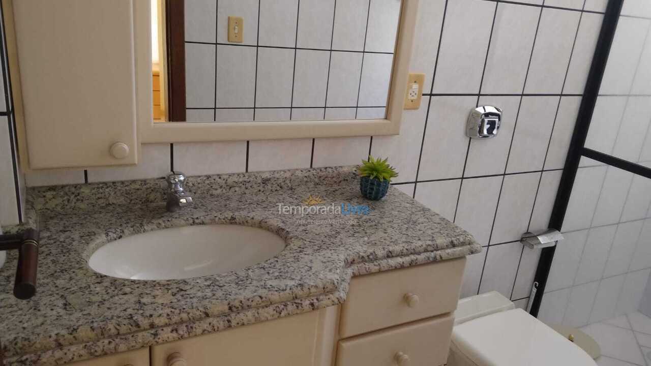 Apartment for vacation rental in Itapema (Meia Praia)