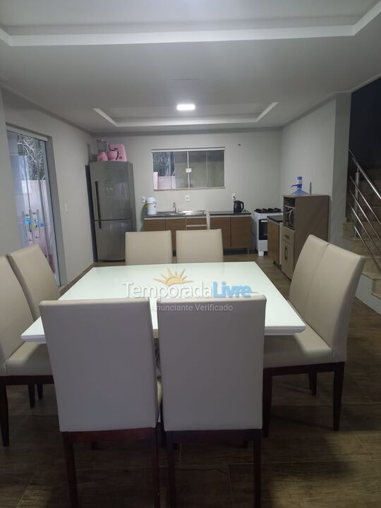 Casa para alquiler de vacaciones em Bombinhas (Mariscal)