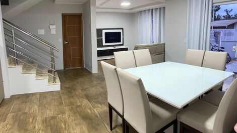 EXCELENTE CASA PARA LA TEMPORADA