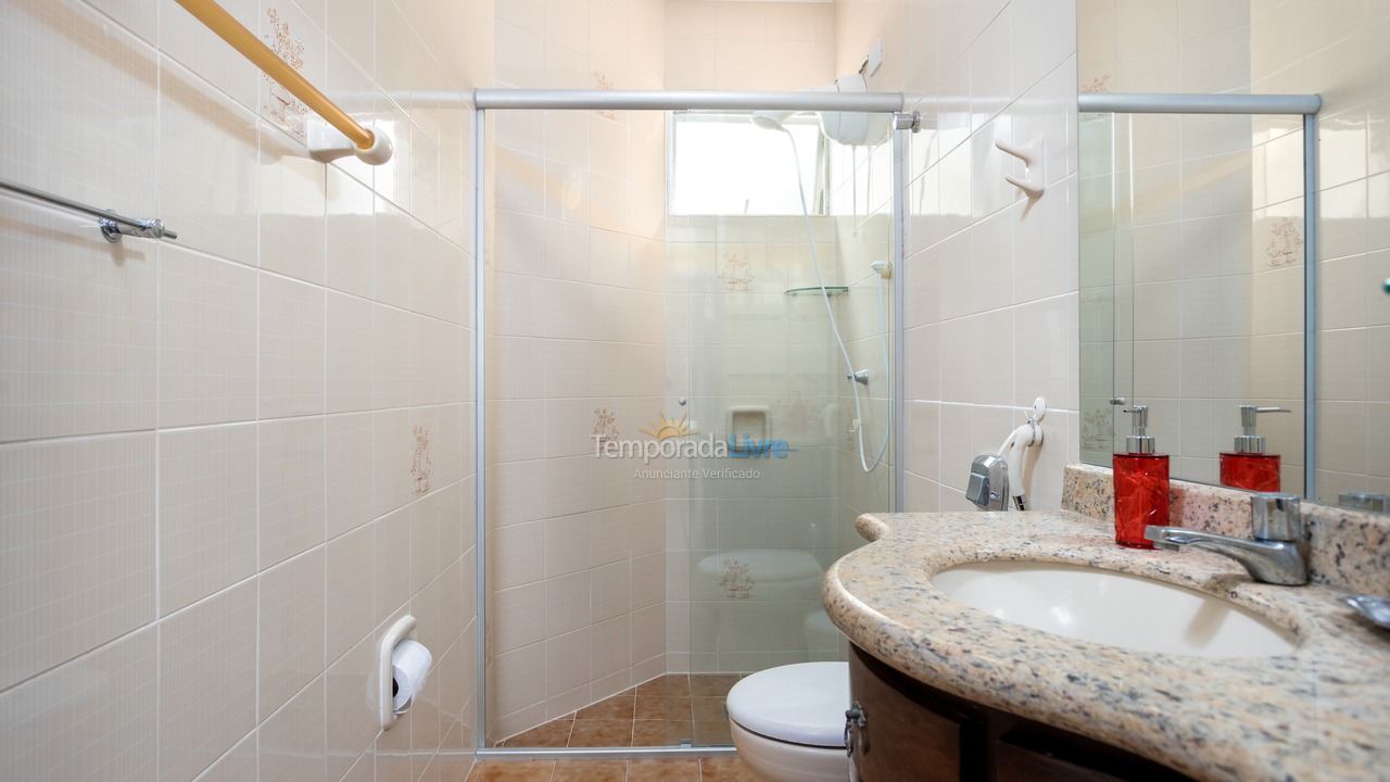 Apartamento para alquiler de vacaciones em Itapema (Meia Praia)