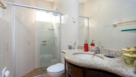 Confortable Apt FRENTE AL MAR, 2 Dormitorios, Aire Acond., Wifi, Garaje