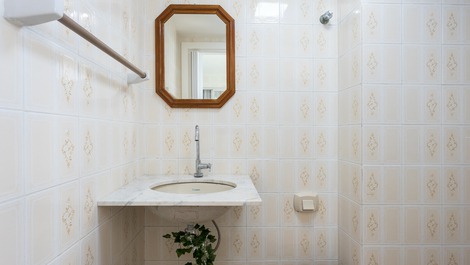 Comfortable Sea Front, 2 Dorm, Air Cond., Wifi, Garage