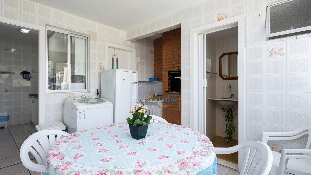 Apartment for vacation rental in Itapema (Meia Praia)