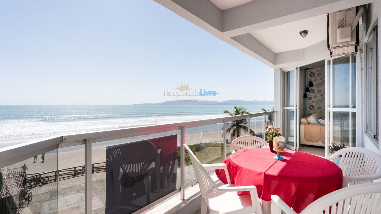 Apartment for vacation rental in Itapema (Meia Praia)