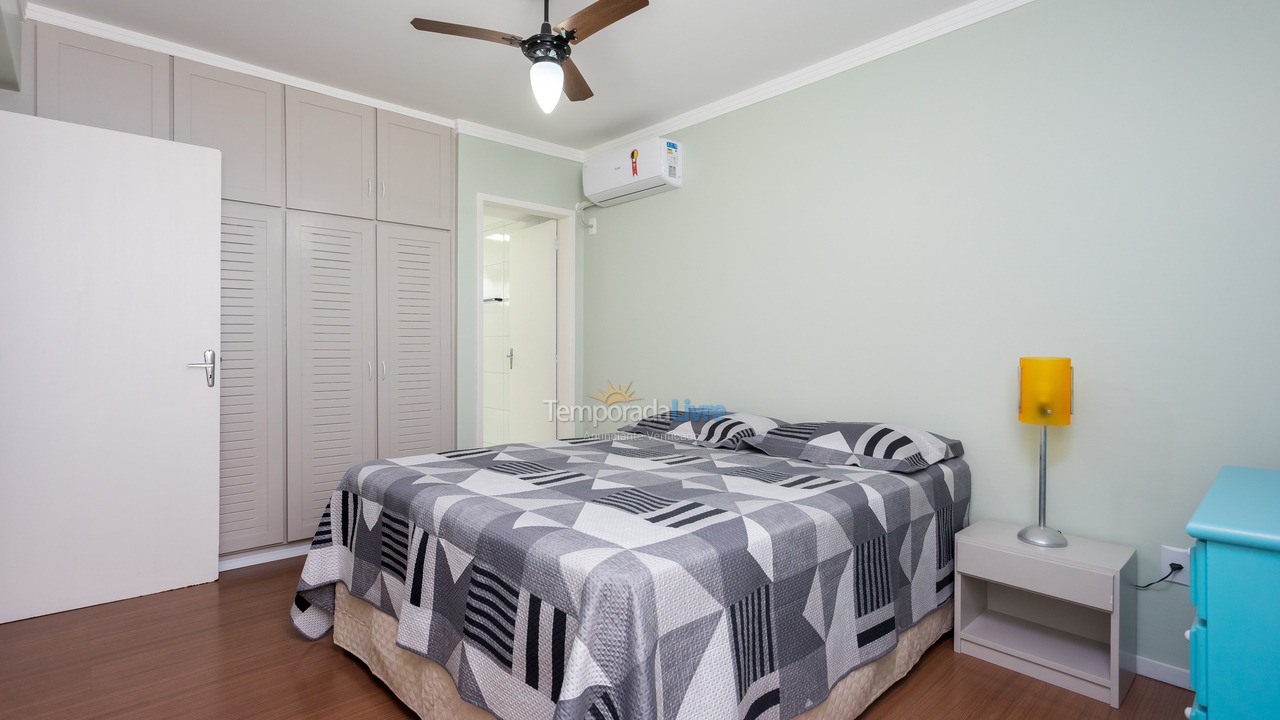 Apartment for vacation rental in Itapema (Meia Praia)