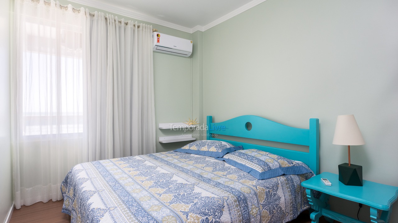 Apartment for vacation rental in Itapema (Meia Praia)