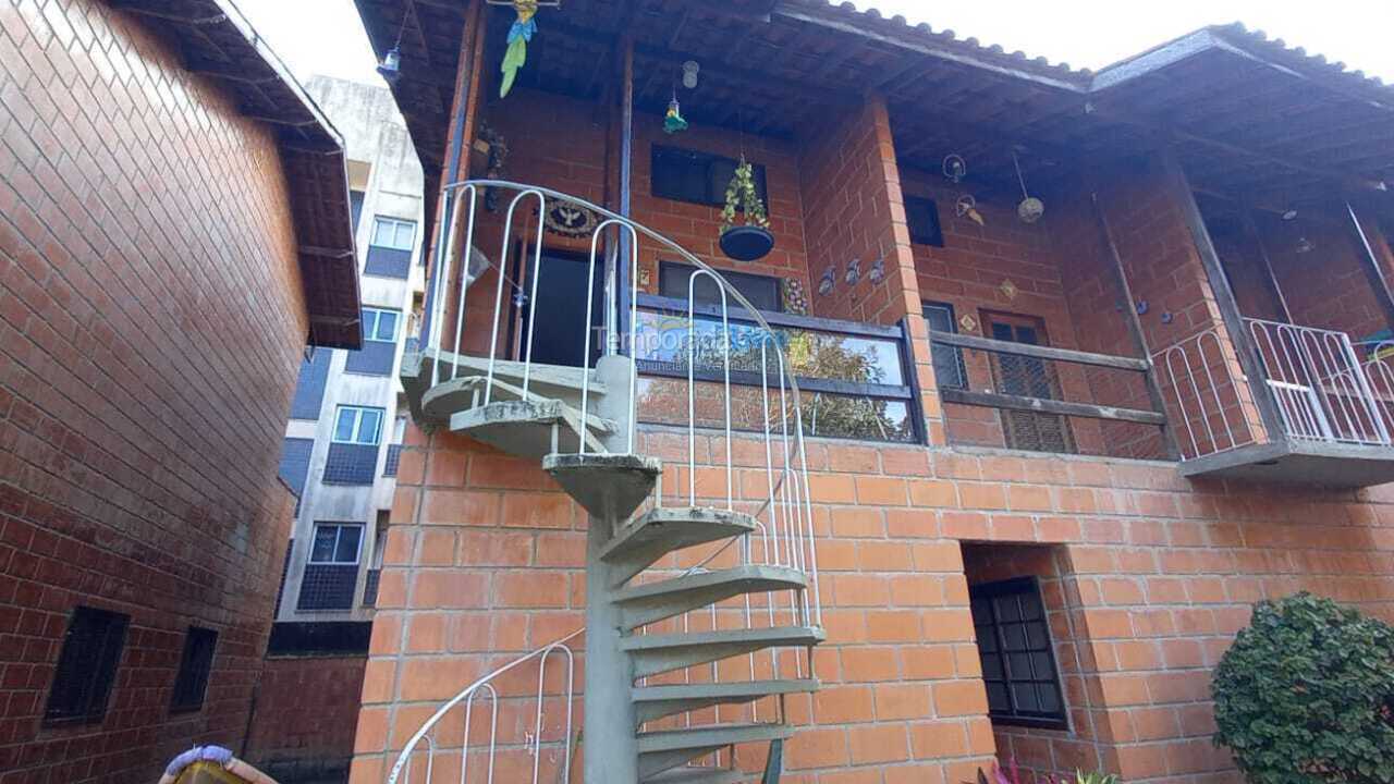 Casa para alquiler de vacaciones em Ubatuba (Maranduba)