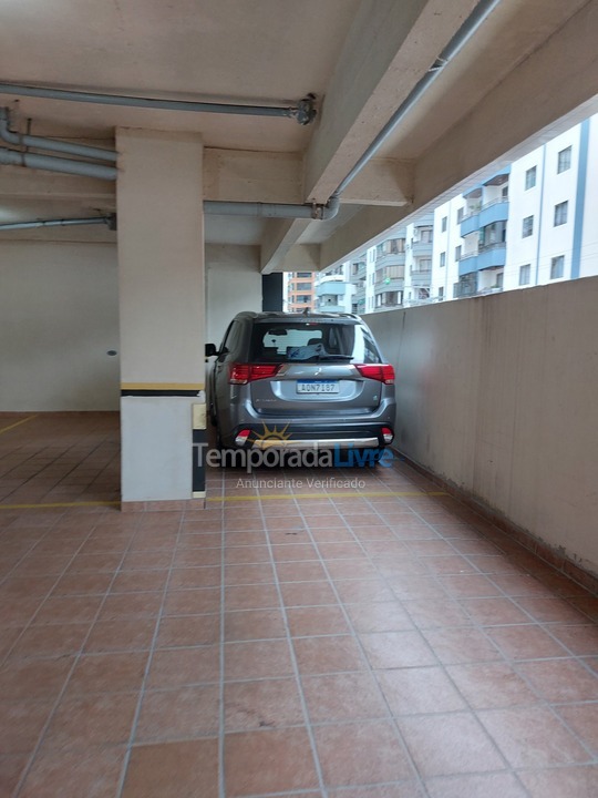 Apartamento para aluguel de temporada em Itapema (Meia Praia)