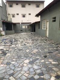 Apartamento 2°andar á 2 minutinhos do mar.