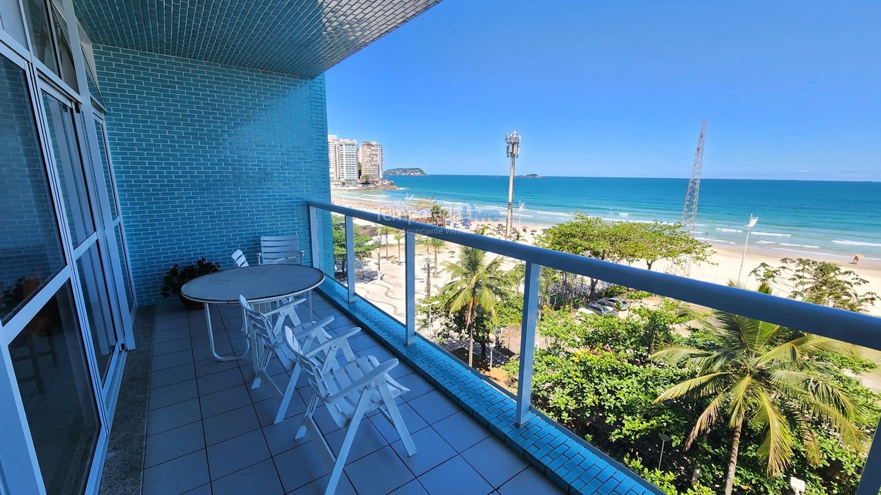 Apartamento para aluguel de temporada em Guarujá (Pitangueiras)