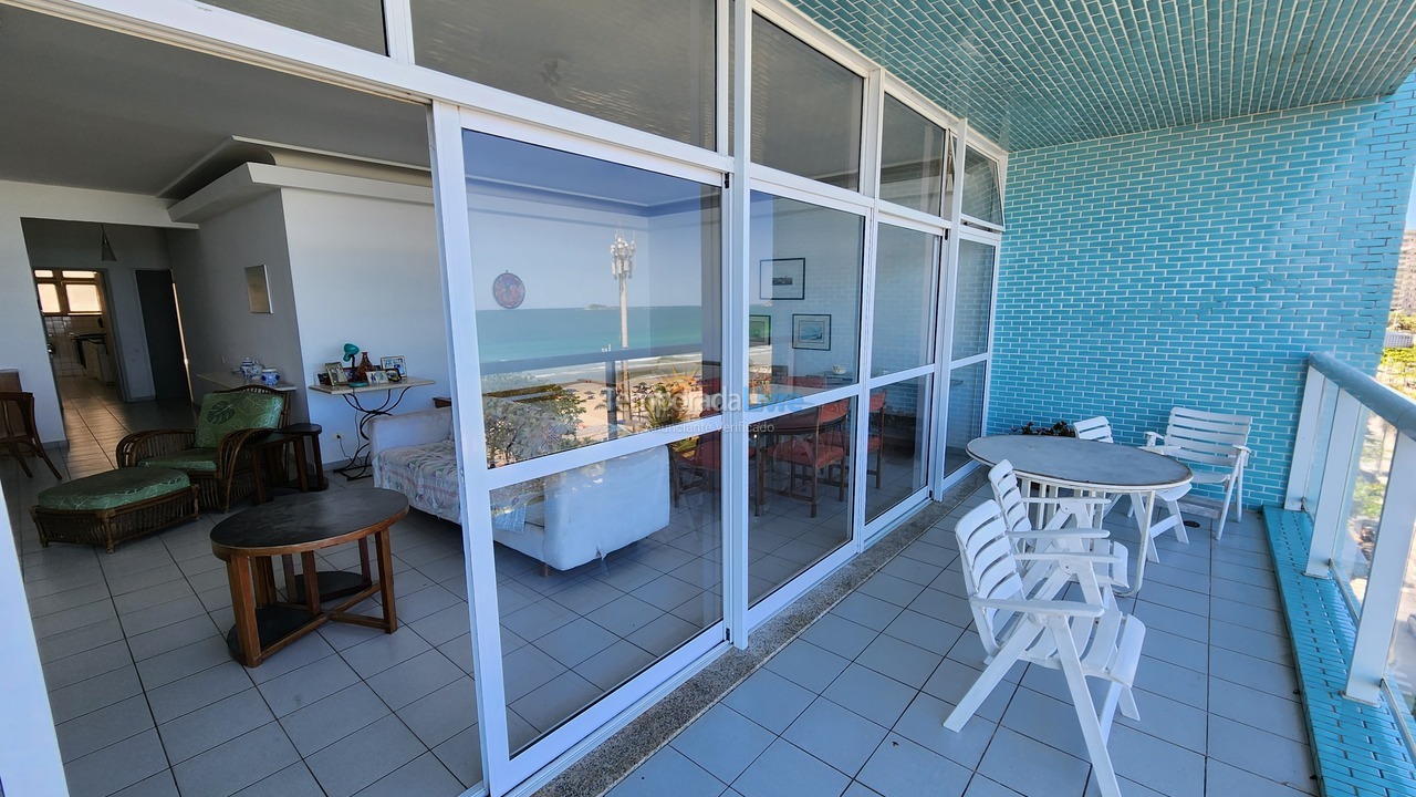 Apartamento para aluguel de temporada em Guarujá (Pitangueiras)