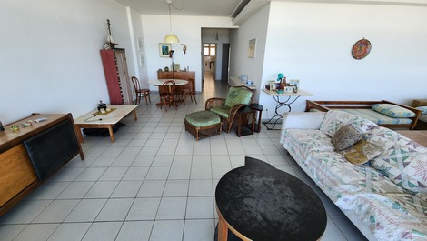 Apto. de frente ao mar pitangueiras, 3 suites, pertinho de tudo !