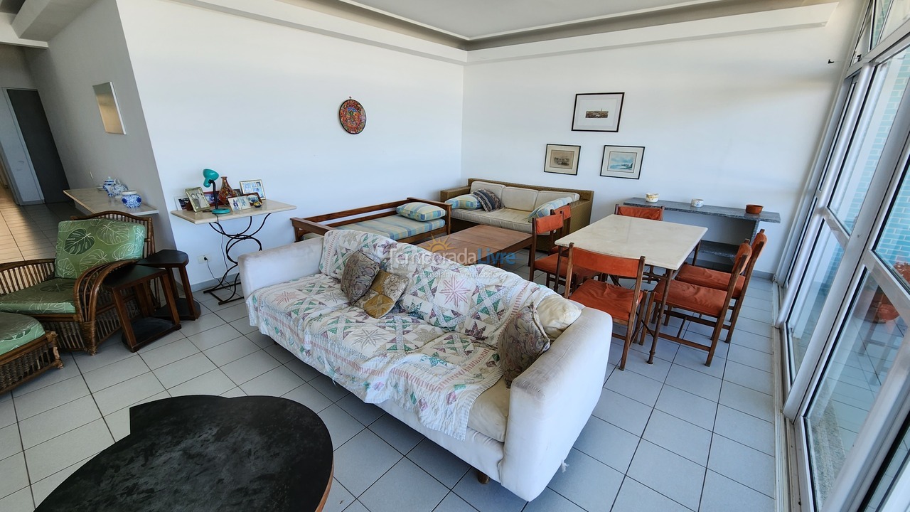 Apartamento para aluguel de temporada em Guarujá (Pitangueiras)