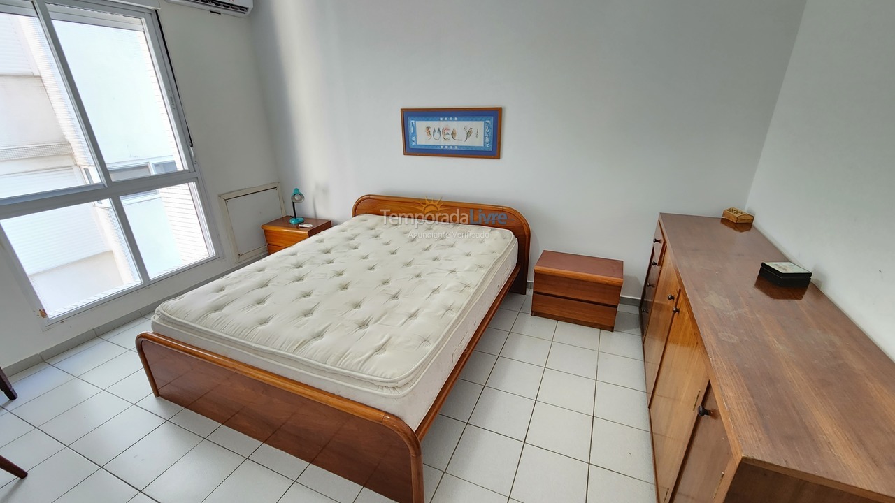 Apartamento para aluguel de temporada em Guarujá (Pitangueiras)