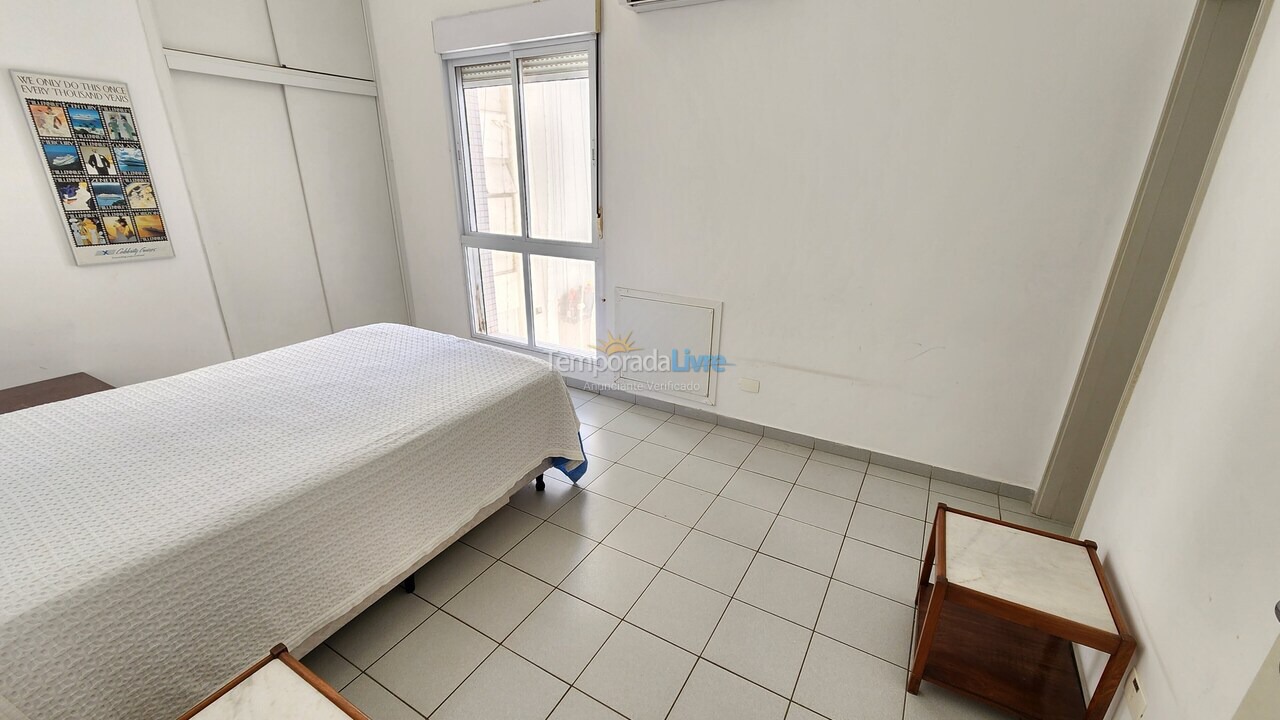 Apartamento para aluguel de temporada em Guarujá (Pitangueiras)
