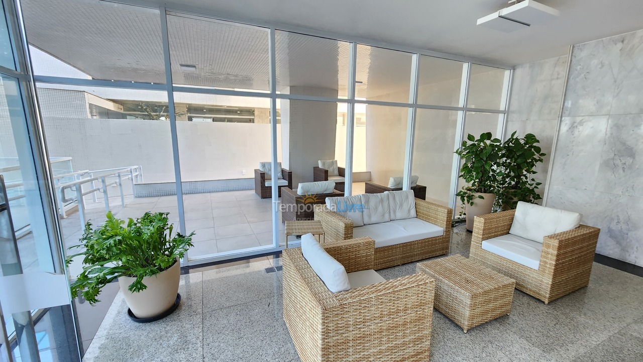 Apartamento para aluguel de temporada em Guarujá (Pitangueiras)