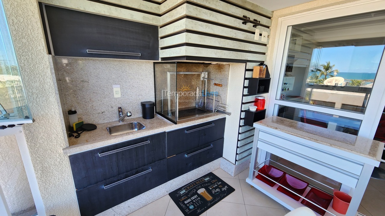 Apartamento para aluguel de temporada em Guarujá (Pitangueiras)